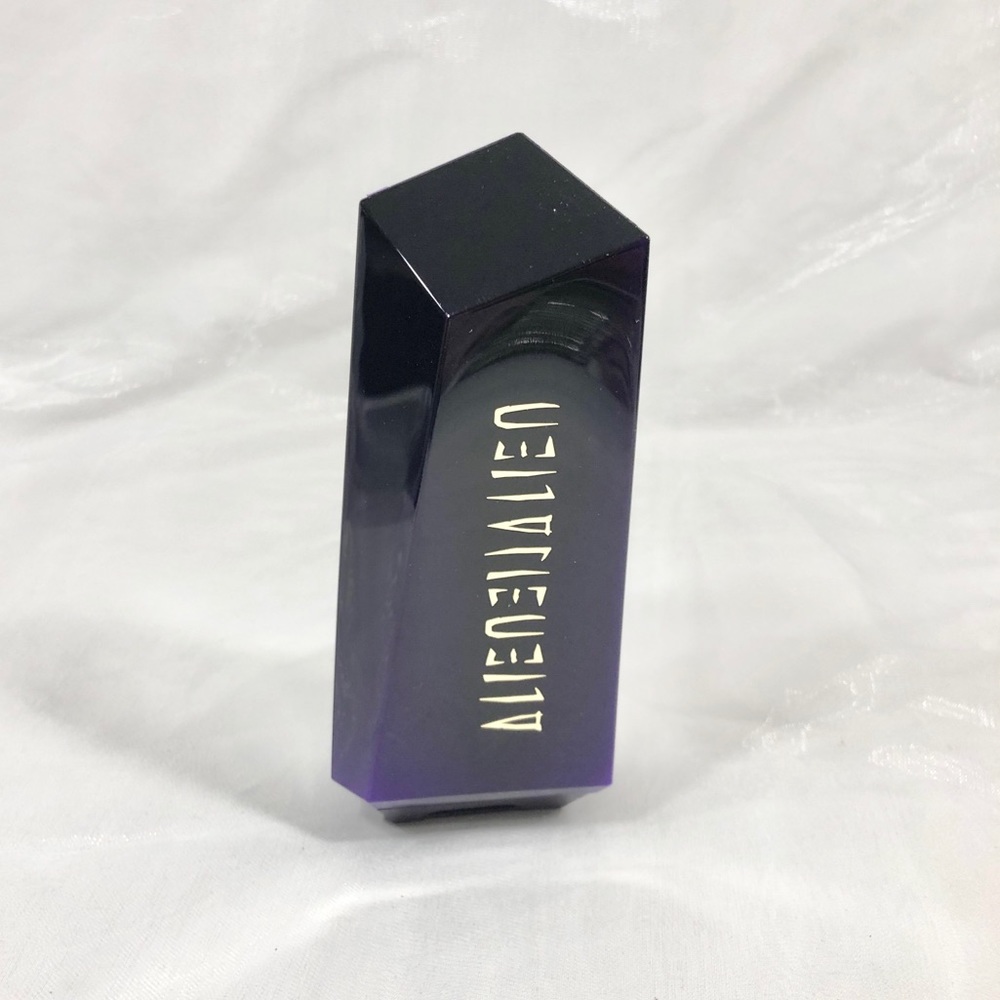 Alien by Mugler Beautifying Body Lotion